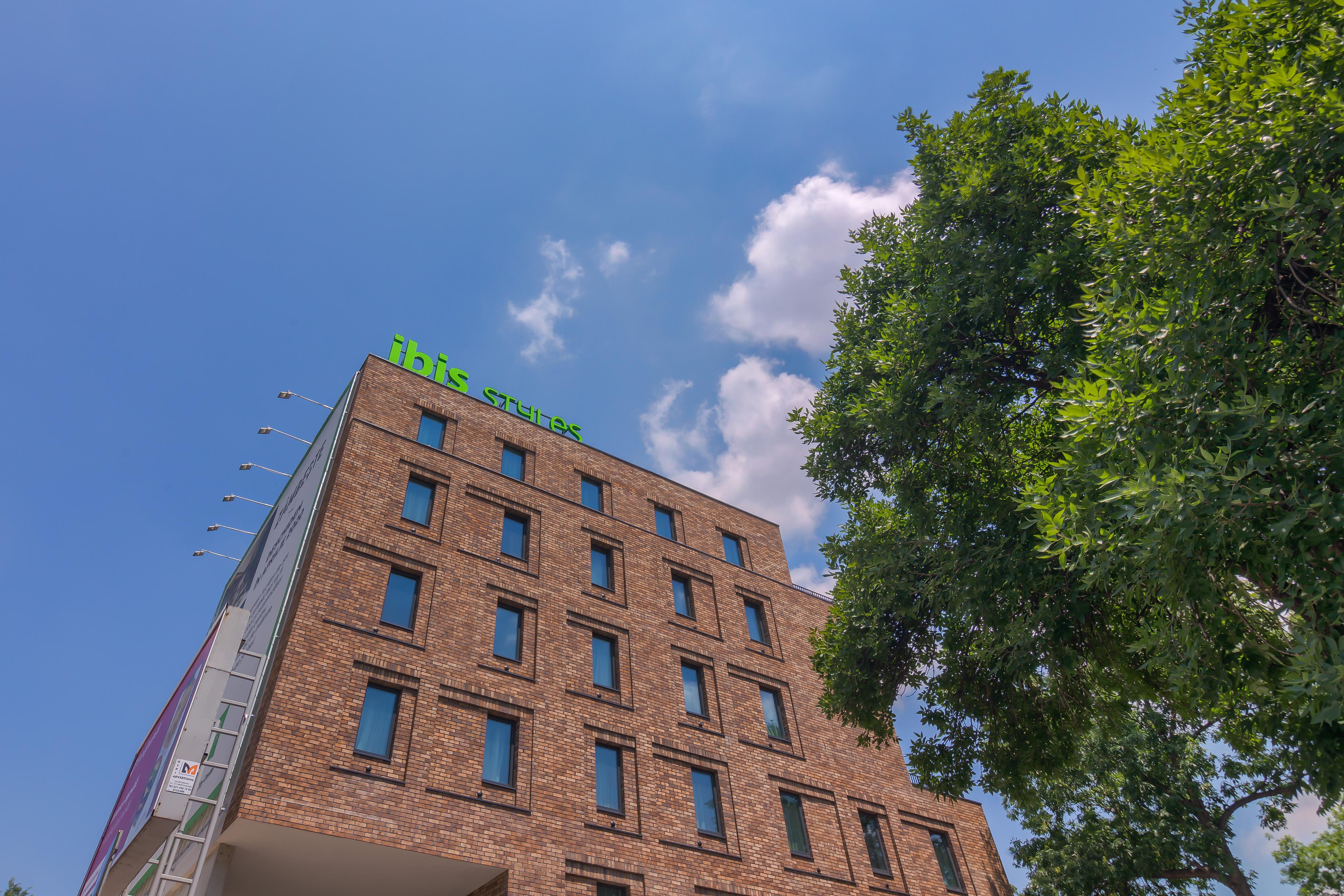 Hotel Ibis Styles Bucharest City Center Exterior foto